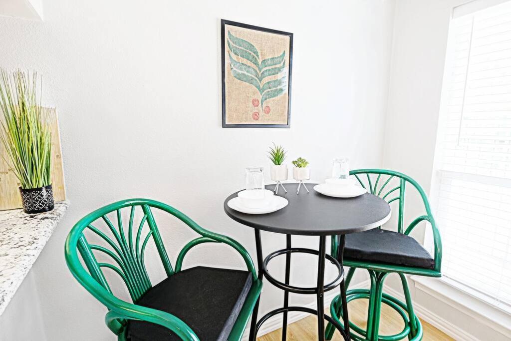 Dwell By Design & Arboretum Tickets Included 达拉斯 外观 照片